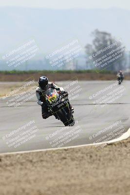 media/Jun-07-2025-TrackDaz (Sat) [[4413525952]]/B Group/220pm (Turn 9)/